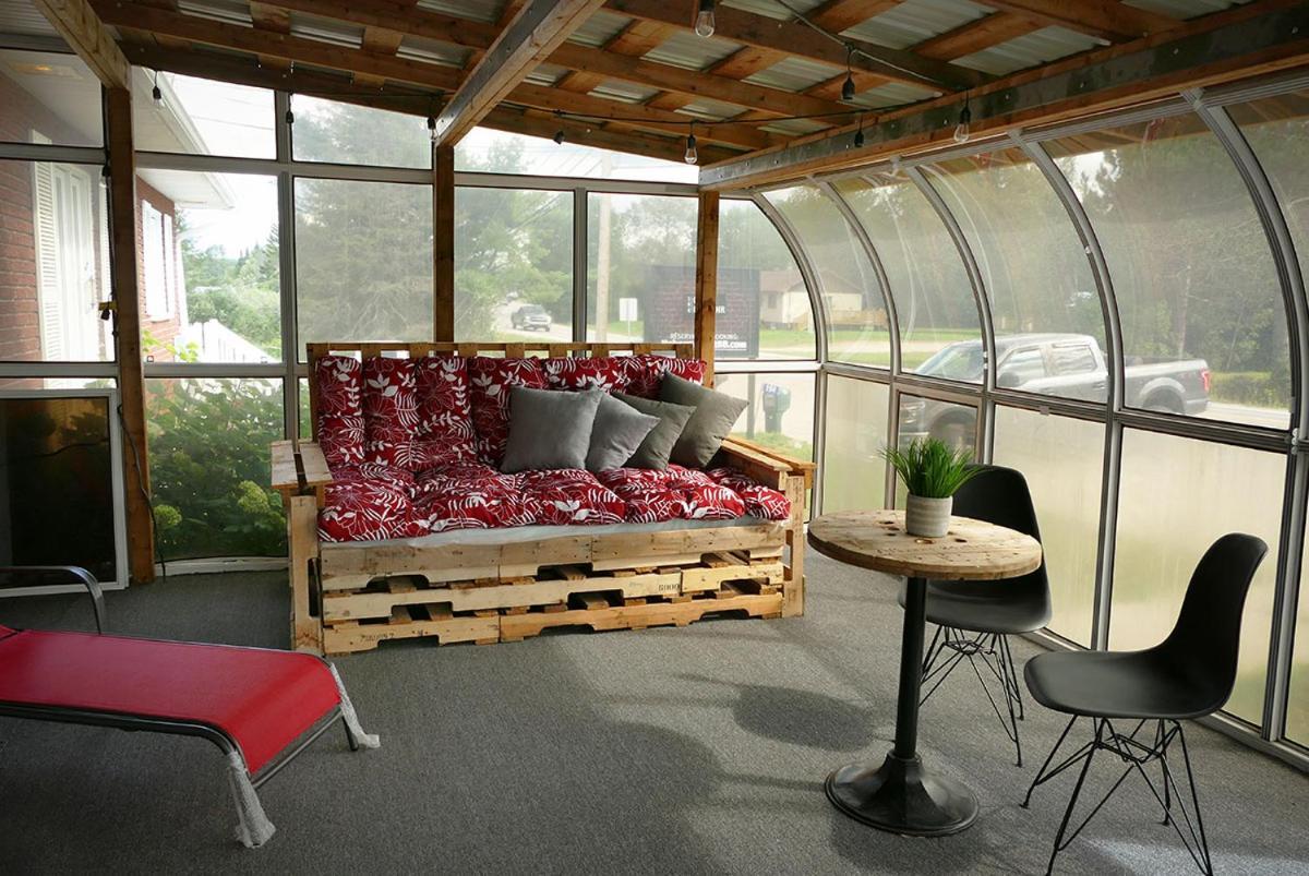 Le Chic Motel Maniwaki Luaran gambar