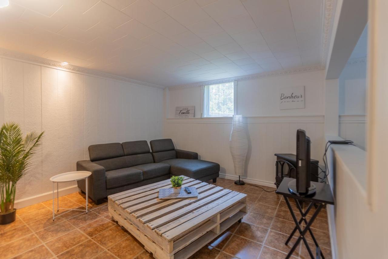 Le Chic Motel Maniwaki Luaran gambar